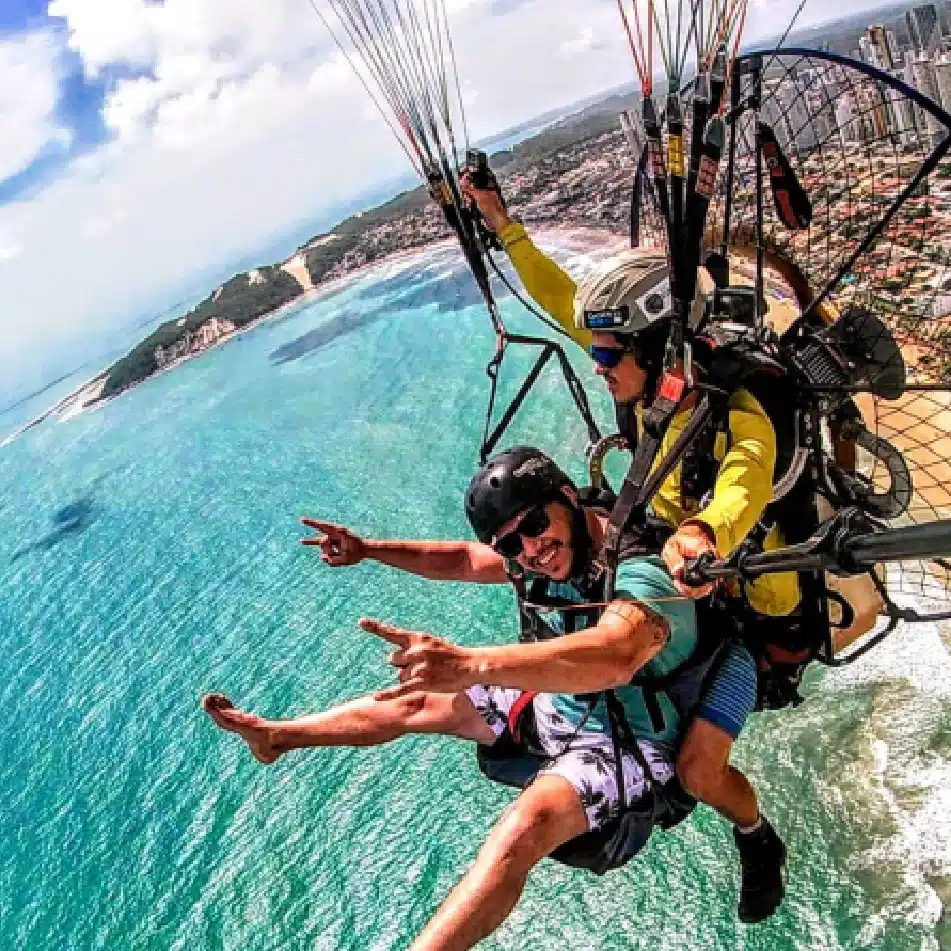 Voos de Parapente e Paramotor em Natal - Saraiva Adventura